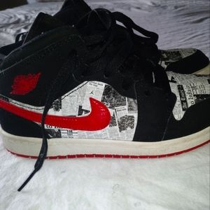 Air Jordan 1 Newspaper little kids size 3